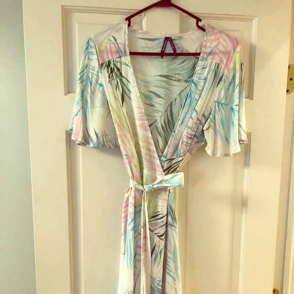 Seraphine Dresses & Skirts - Seraphine Palm Print Wrap Maternity Dress